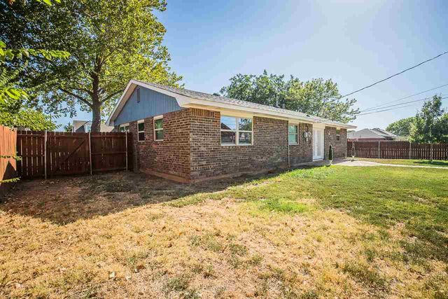5819 NW Glenn Ave, Lawton, OK 73505