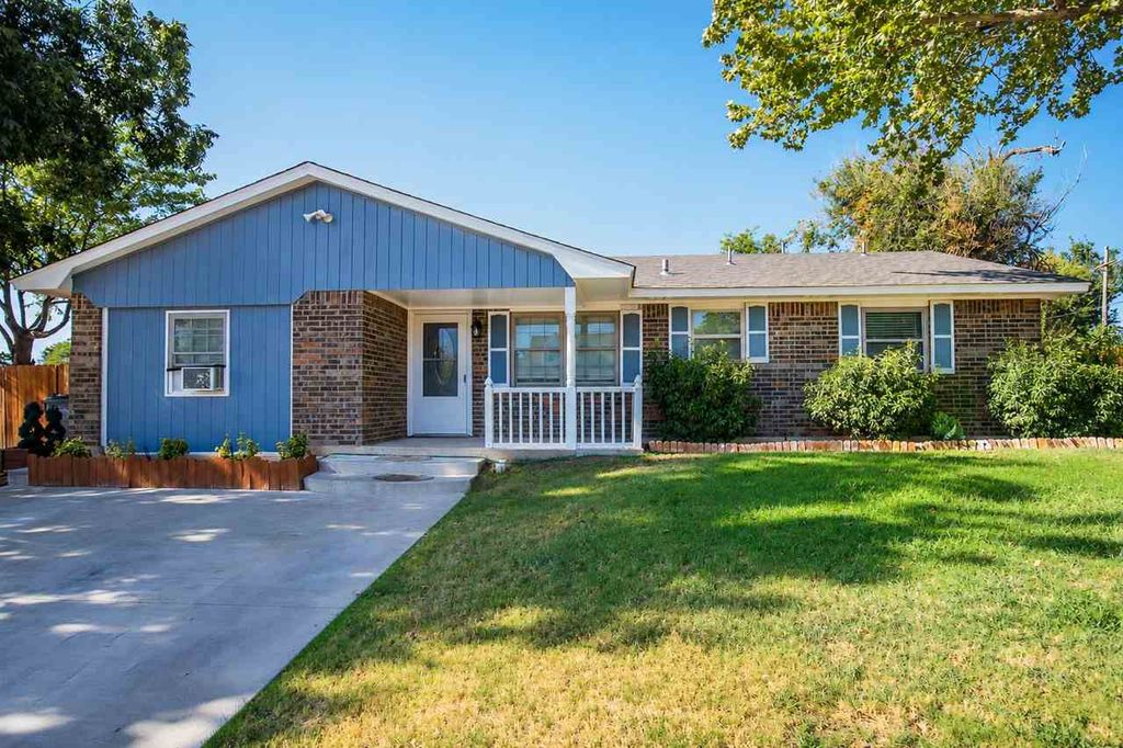 5819 NW Glenn Ave, Lawton, OK 73505