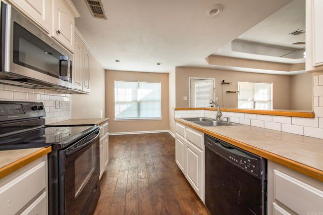 143 Weathering Drive, Austin, AR 72007