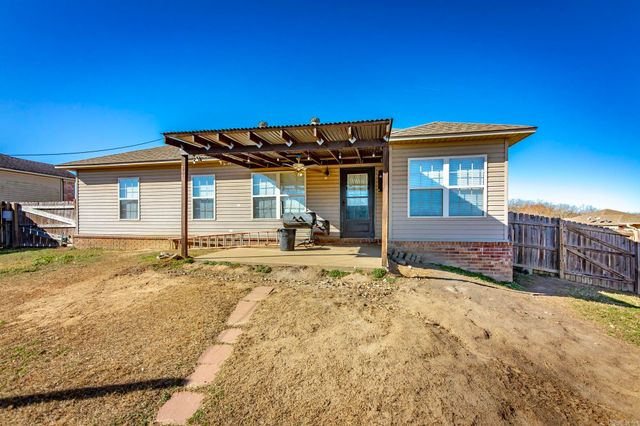 143 Weathering Drive, Austin, AR 72007