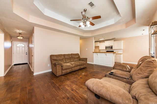 143 Weathering Drive, Austin, AR 72007