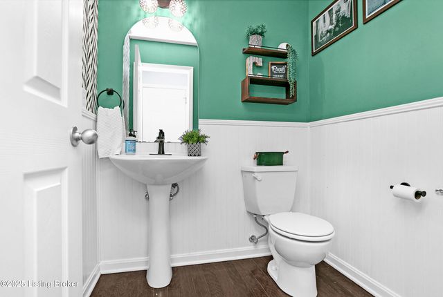 371 Persimmon Dr, Mt Washington, KY 40047