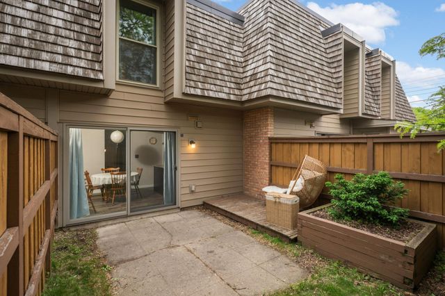 6373 Barrie Road, Edina, MN 55435