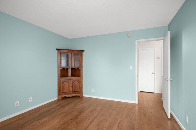 6373 Barrie Road, Edina, MN 55435