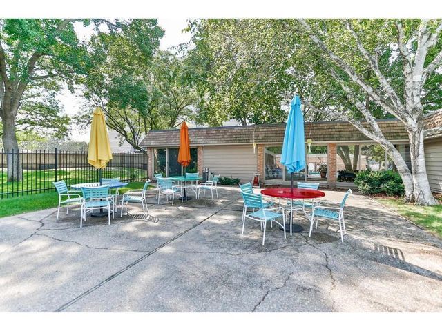 6373 Barrie Road, Edina, MN 55435