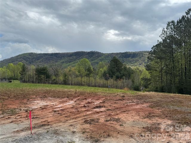 99999 Huntsville Road, Marion, NC 28752