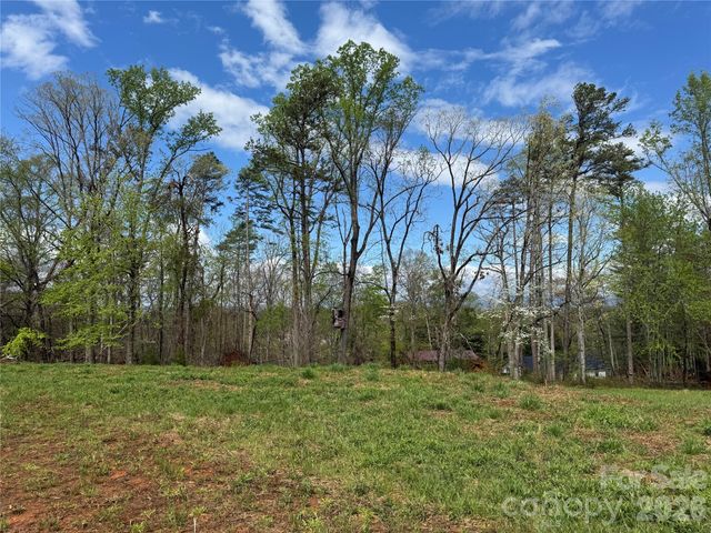 99999 Huntsville Road, Marion, NC 28752