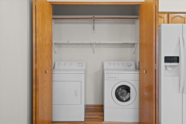 4787 W MAPLE LEAF CIRCLE, Greenfield, WI 53220