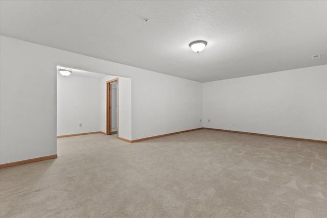 4787 W MAPLE LEAF CIRCLE, Greenfield, WI 53220