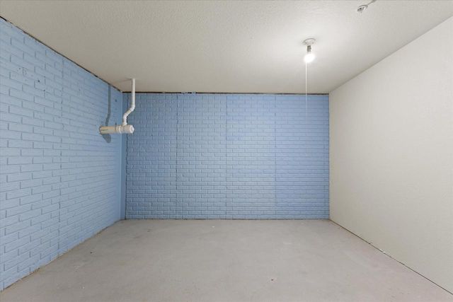 4787 W MAPLE LEAF CIRCLE, Greenfield, WI 53220