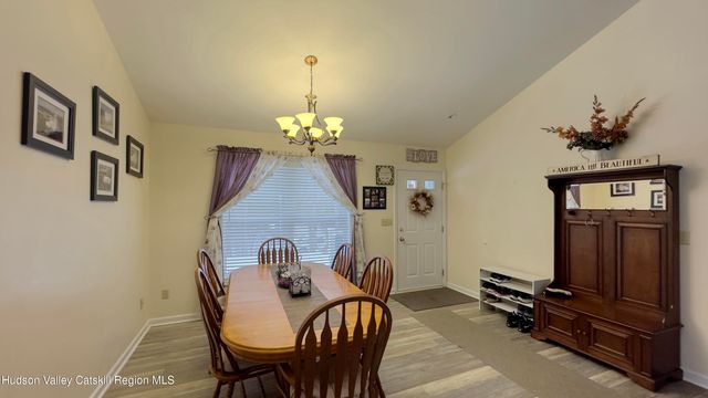 13 Andre Court, Athens, NY 12015