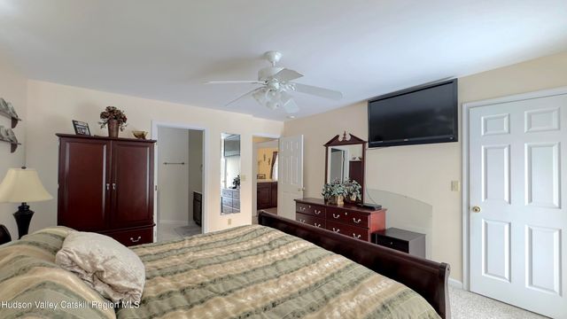 13 Andre Court, Athens, NY 12015