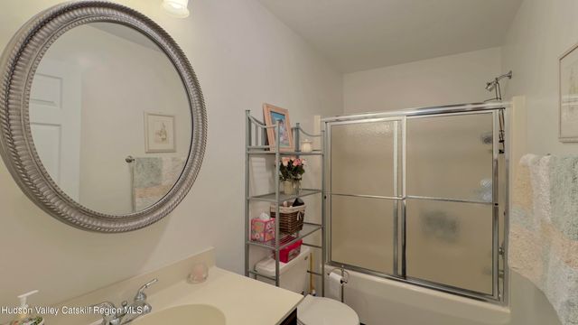 13 Andre Court, Athens, NY 12015