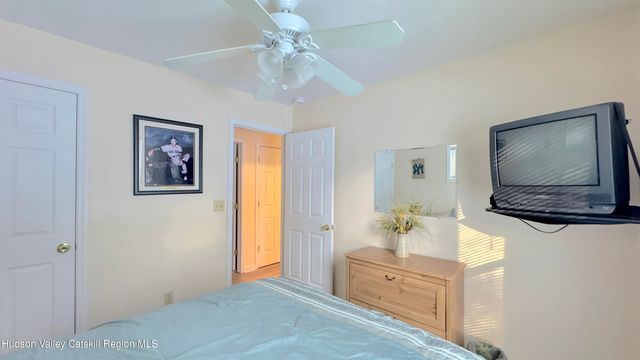 13 Andre Court, Athens, NY 12015