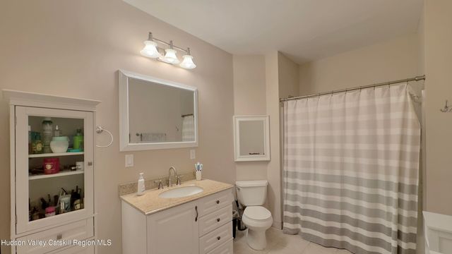 13 Andre Court, Athens, NY 12015