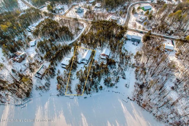 13 Andre Court, Athens, NY 12015