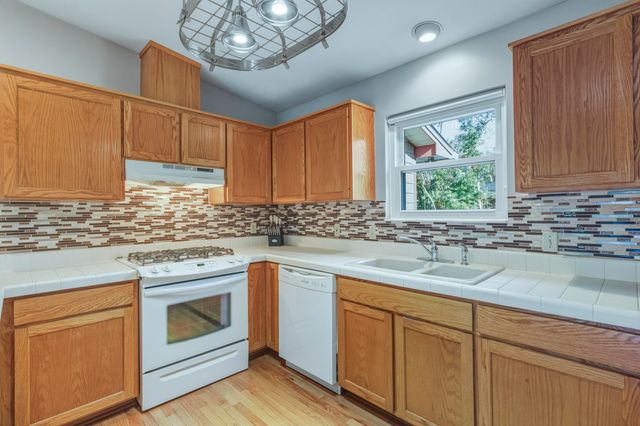 2778 Red Maple Ridge, Tallahassee, FL 32301