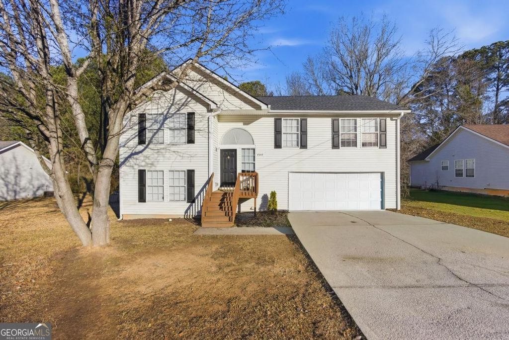 7347 Bramble Oak Drive, Douglasville, GA 30134