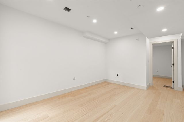 17 Princeton St 1, Boston, MA 02128