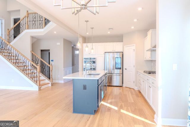 8040 Scenic Ridge Way, Ball Ground, GA 30107