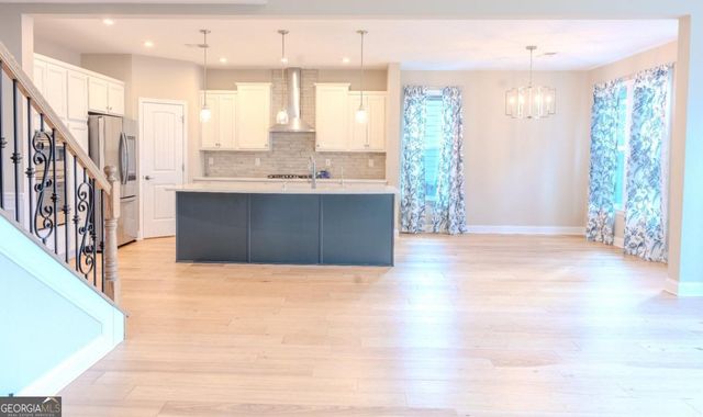 8040 Scenic Ridge Way, Ball Ground, GA 30107