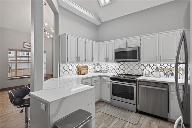 2934 N Bend Drive, Dallas, TX 75229