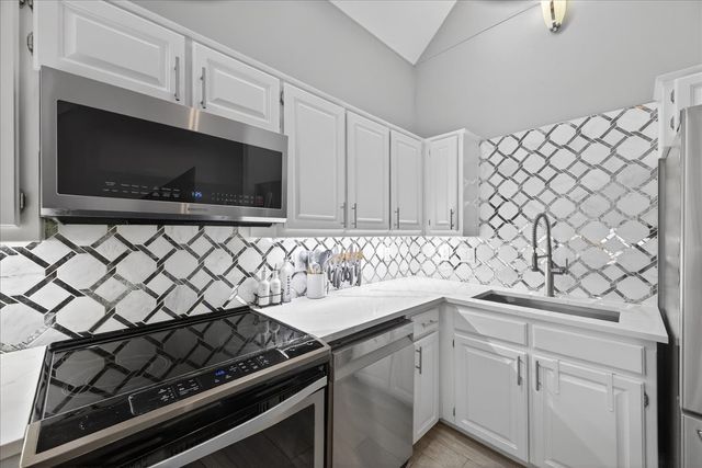 2934 N Bend Drive, Dallas, TX 75229