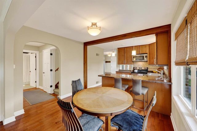 186 Hillcrest Circle, Sun Prairie, WI 53590