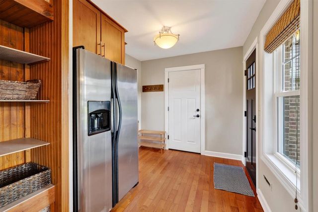 186 Hillcrest Circle, Sun Prairie, WI 53590