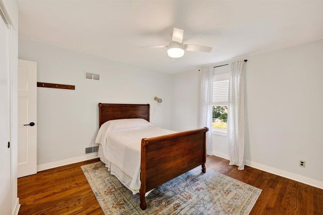 186 Hillcrest Circle, Sun Prairie, WI 53590