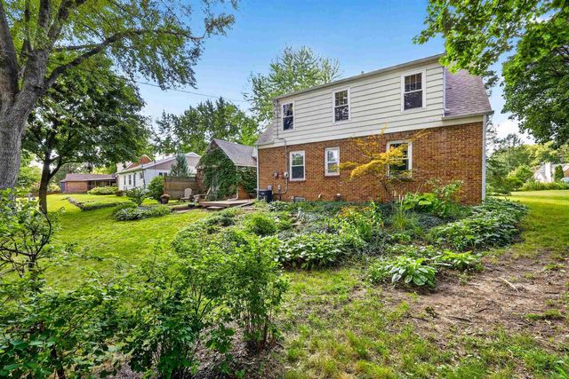 186 Hillcrest Circle, Sun Prairie, WI 53590