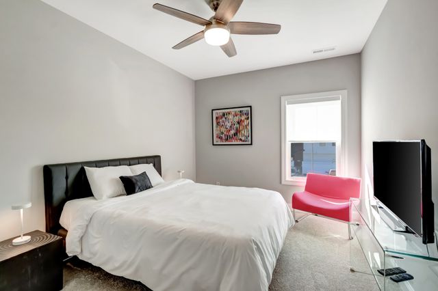 1407 Rebecca Johns Dr, Murfreesboro, TN 37128