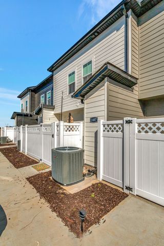 1407 Rebecca Johns Dr, Murfreesboro, TN 37128