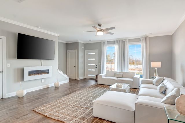 1407 Rebecca Johns Dr, Murfreesboro, TN 37128