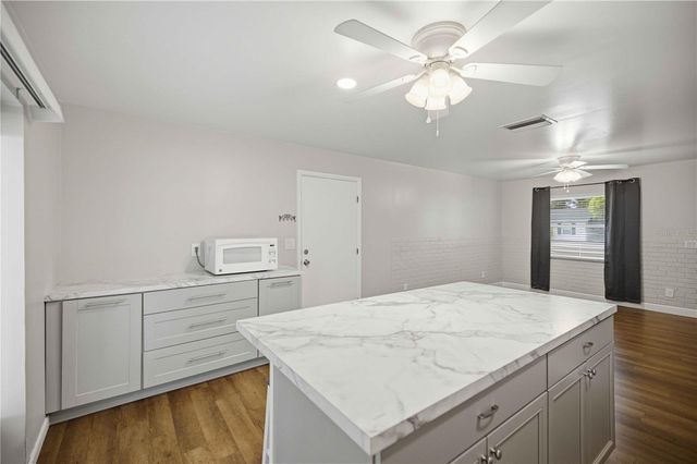 5207 SE 107TH PLACE, Belleview, FL 34420