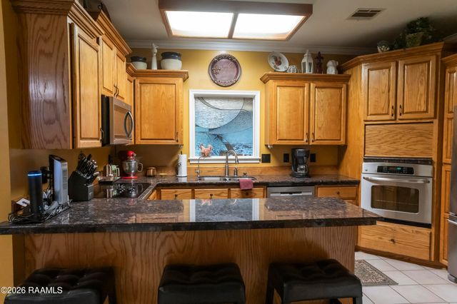 1019 Woodridge Drive, Breaux Bridge, LA 70517