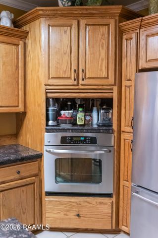 1019 Woodridge Drive, Breaux Bridge, LA 70517