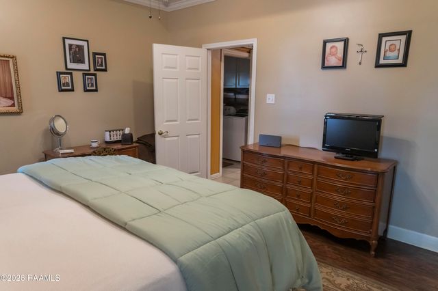 1019 Woodridge Drive, Breaux Bridge, LA 70517