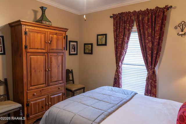 1019 Woodridge Drive, Breaux Bridge, LA 70517