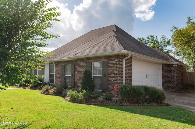 1019 Woodridge Drive, Breaux Bridge, LA 70517
