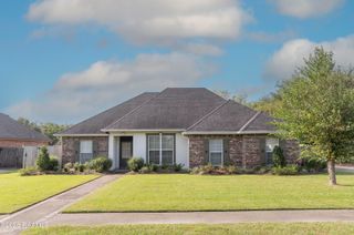1019 Woodridge Drive, Breaux Bridge, LA 70517