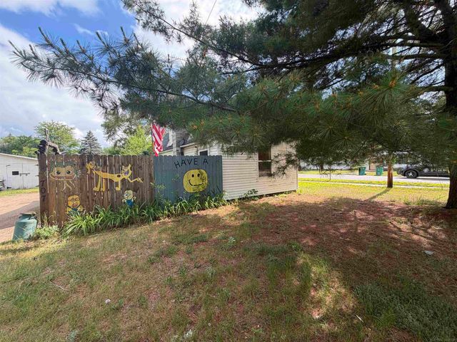 707 W 1ST Street, Gladwin Twp, MI 48624