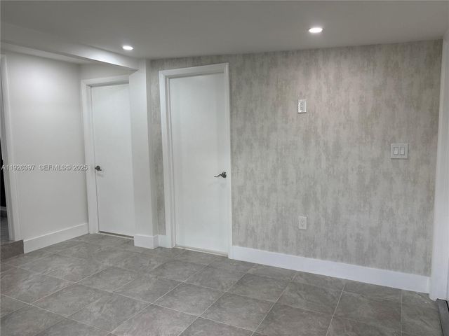 20343 NW 36th Ave 1, Miami Gardens, FL 33056