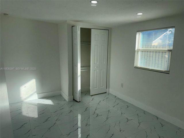 20343 NW 36th Ave 1, Miami Gardens, FL 33056