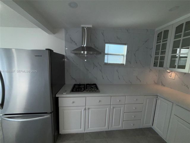 20343 NW 36th Ave 1, Miami Gardens, FL 33056