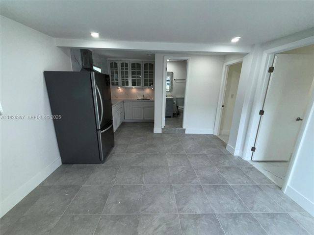 20343 NW 36th Ave 1, Miami Gardens, FL 33056