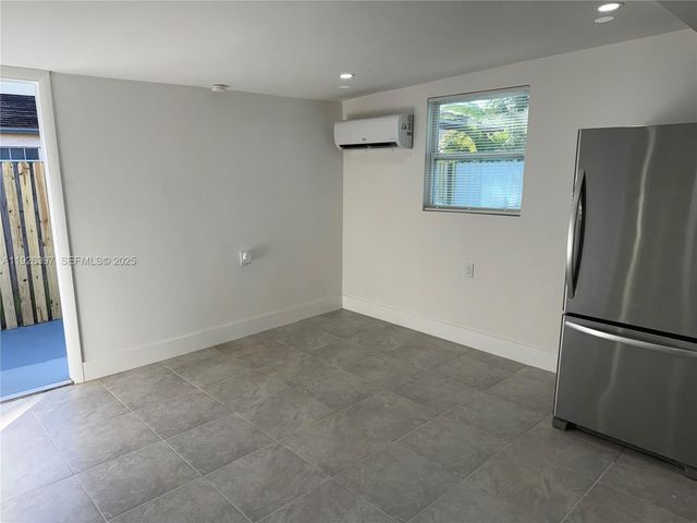 20343 NW 36th Ave 1, Miami Gardens, FL 33056