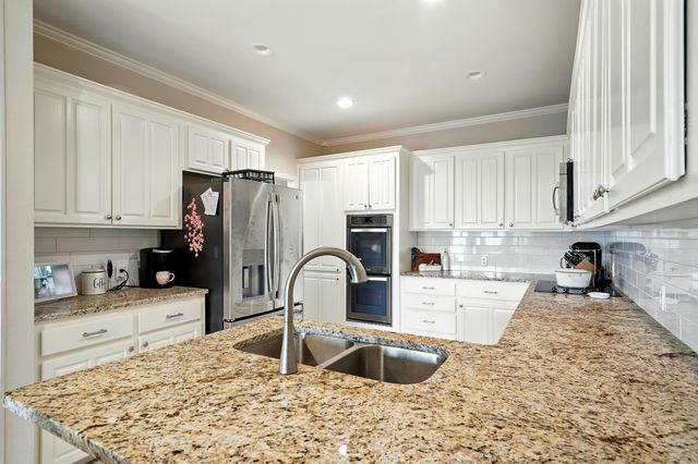 9 Tamarisk Circle, Abilene, TX 79606