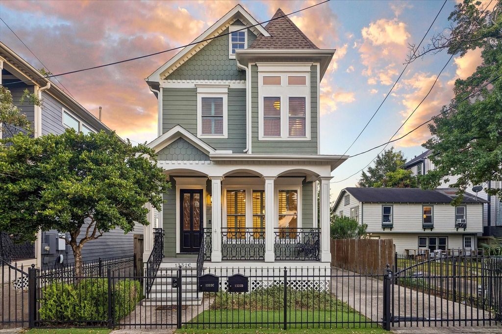 1332 W 21st Street C, Houston, TX 77008