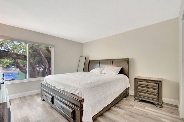 2445 NW 33rd St 1410, Oakland Park, FL 33309